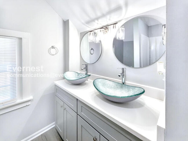 Building Photo - 1711 Westhaven Dr SW