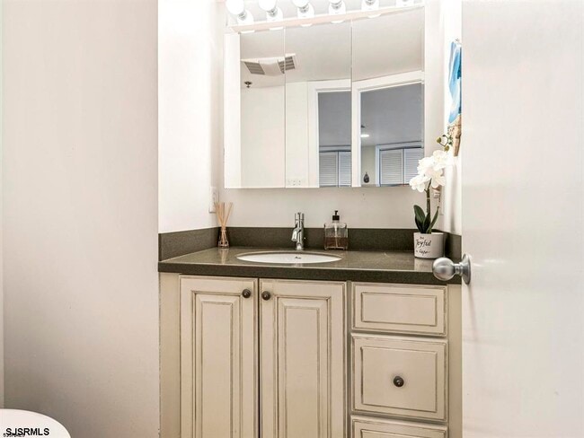 Building Photo - 3851 Boardwalk