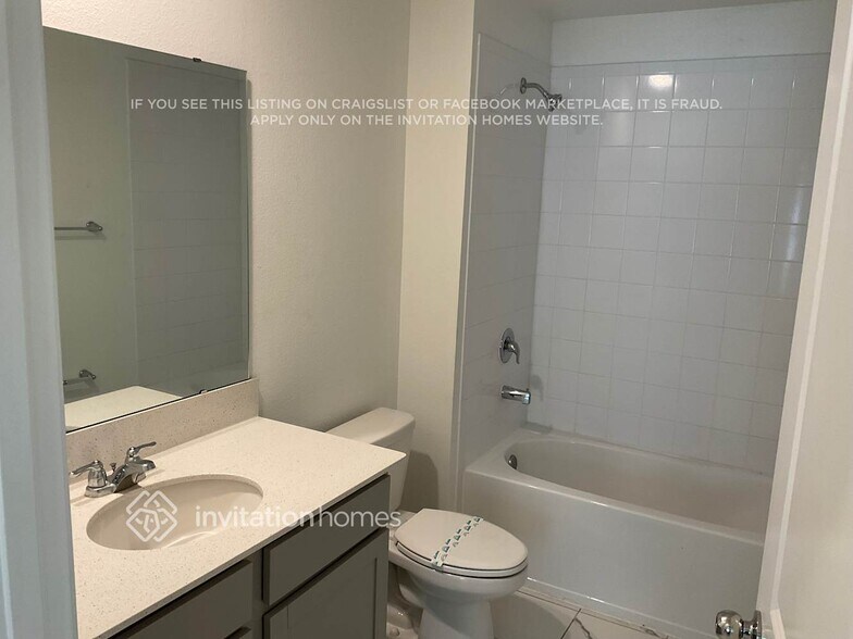 Building Photo - 4321 Bull St