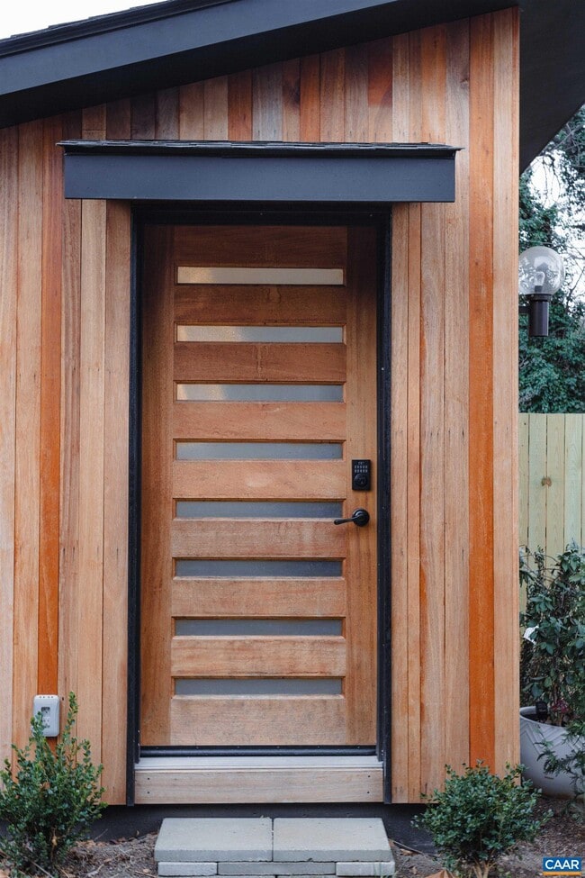 Building Photo - 1219 Gordon Ave