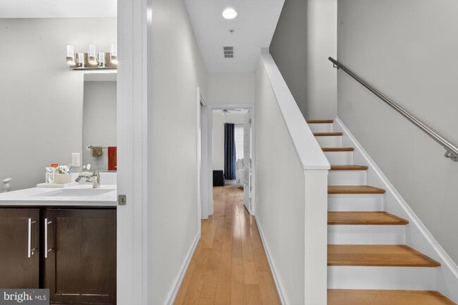 Building Photo - 1504 Earl St