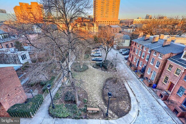 Building Photo - 123 W Barre St