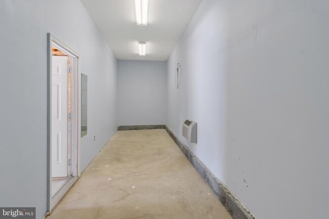 Building Photo - 15118 Liberty Grove Dr