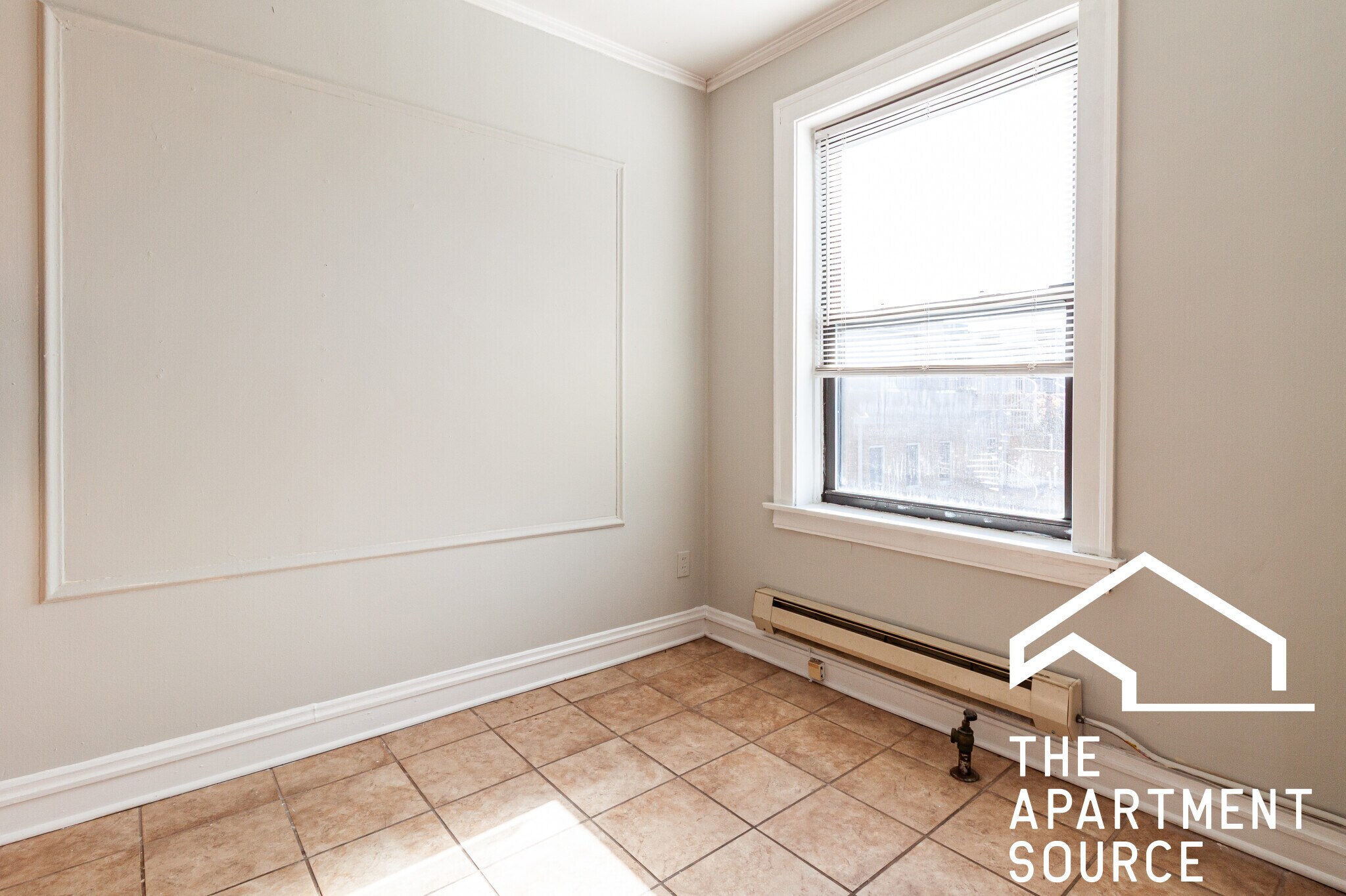 Building Photo - 4546 N Damen Ave