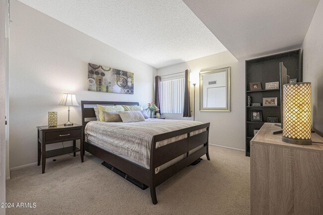 Building Photo - 7950 E Starlight Way