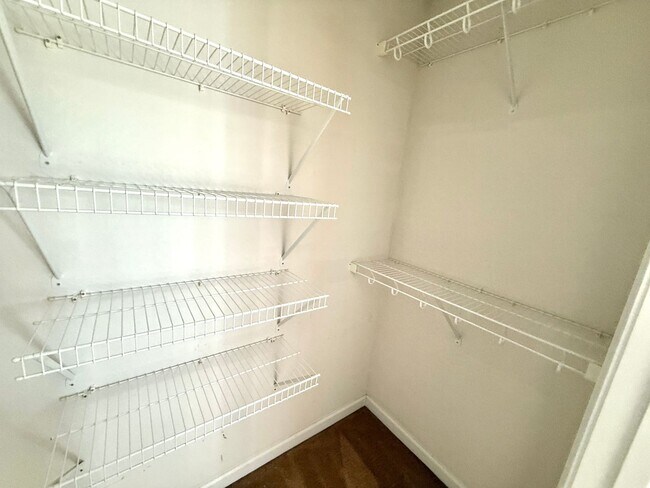 Building Photo - Available for the 2026-2027 lease term.