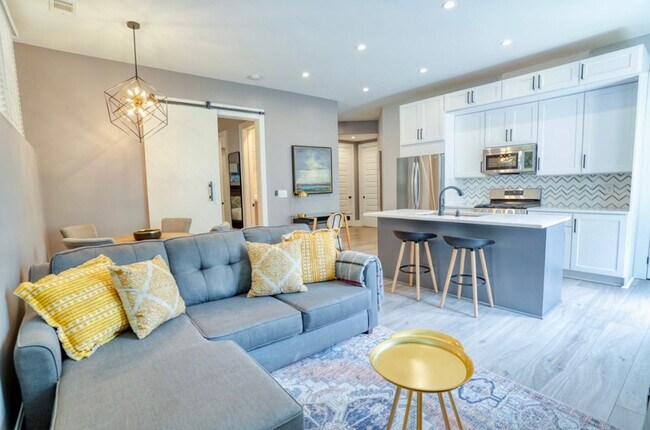 Building Photo - 874 Durant Pl NE