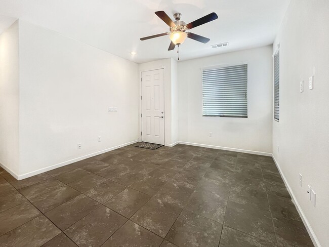 Building Photo - Super Desirable Wingfield Springs Single-Story 3 Bd 2-Car Garage