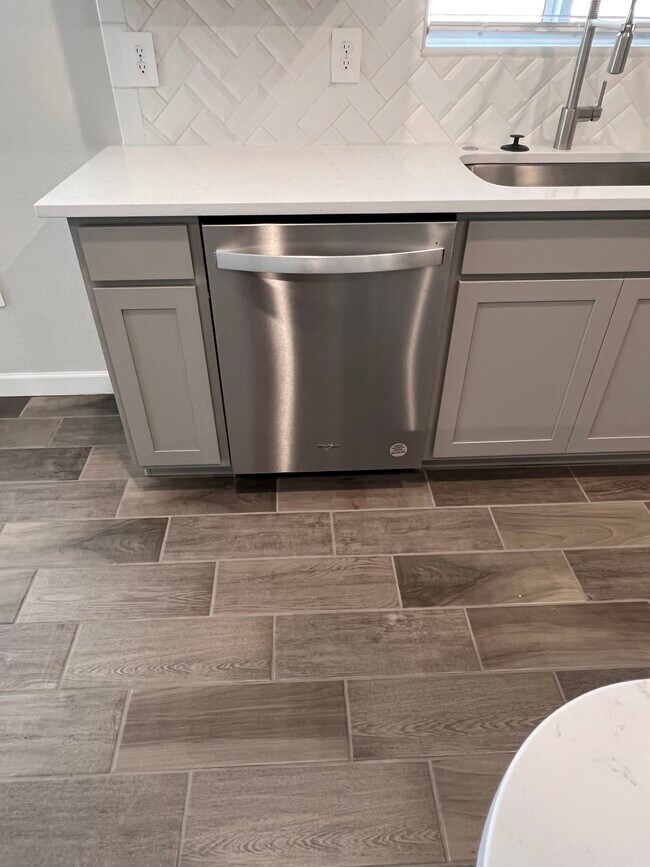 Building Photo - 37640 W San Sisto Ave