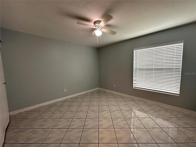 Building Photo - 22 W Country Cove Way
