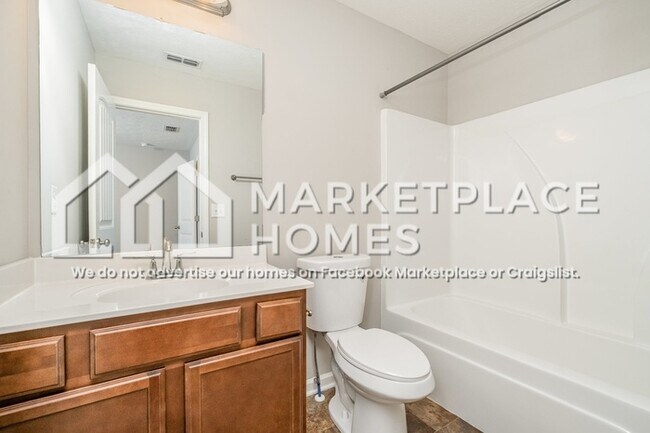 Building Photo - 4052 Saddlecreek Wy