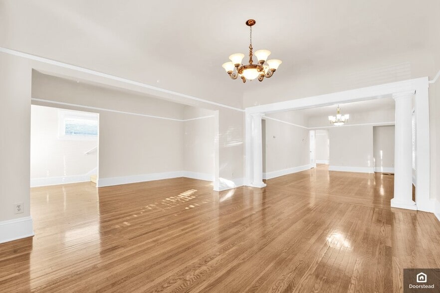 Building Photo - 114 N 17th St