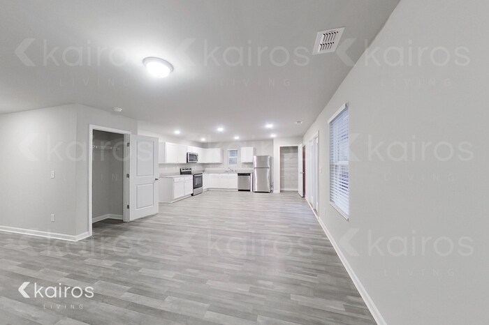 Building Photo - 247 Hawthorn Trail