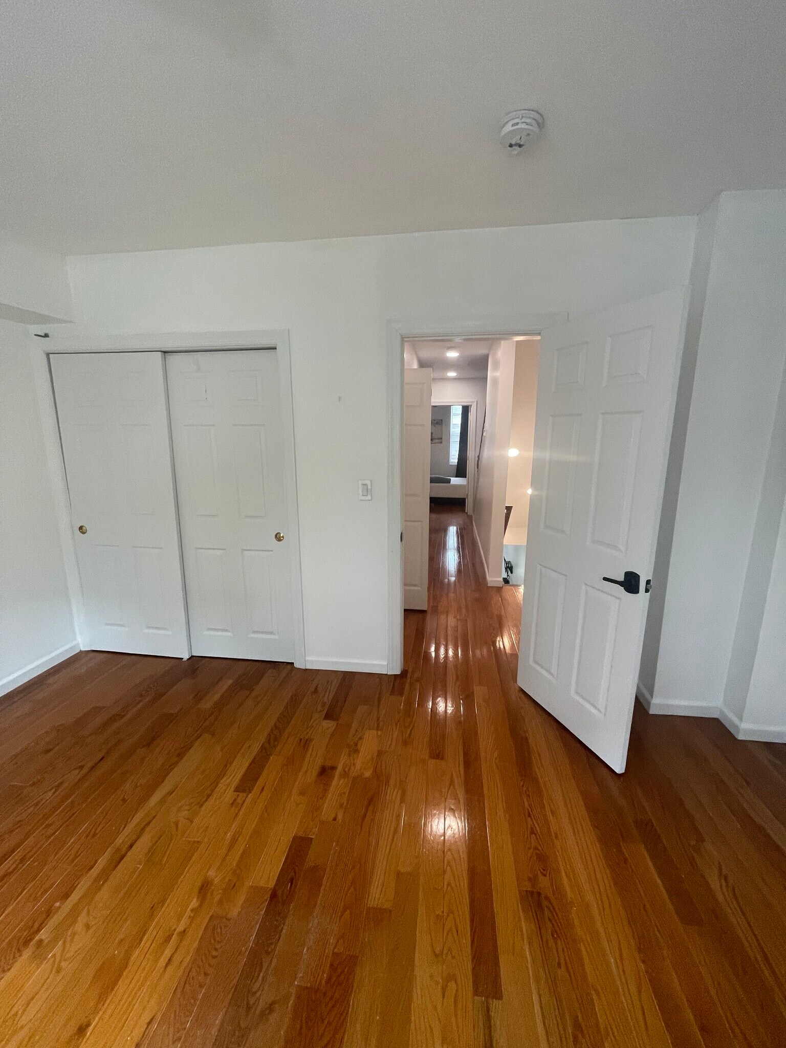 1st bedroom (2) - 1507 N Hancock St