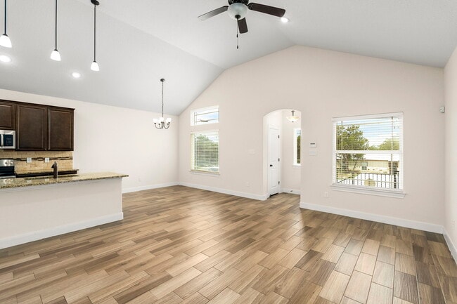 Building Photo - 1090 Indian Holw