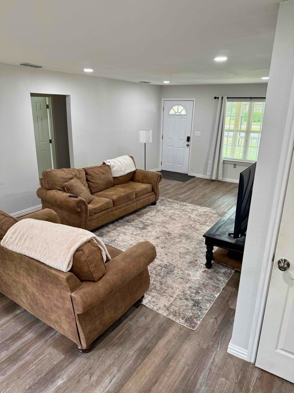 Building Photo - 2334 W Denman St