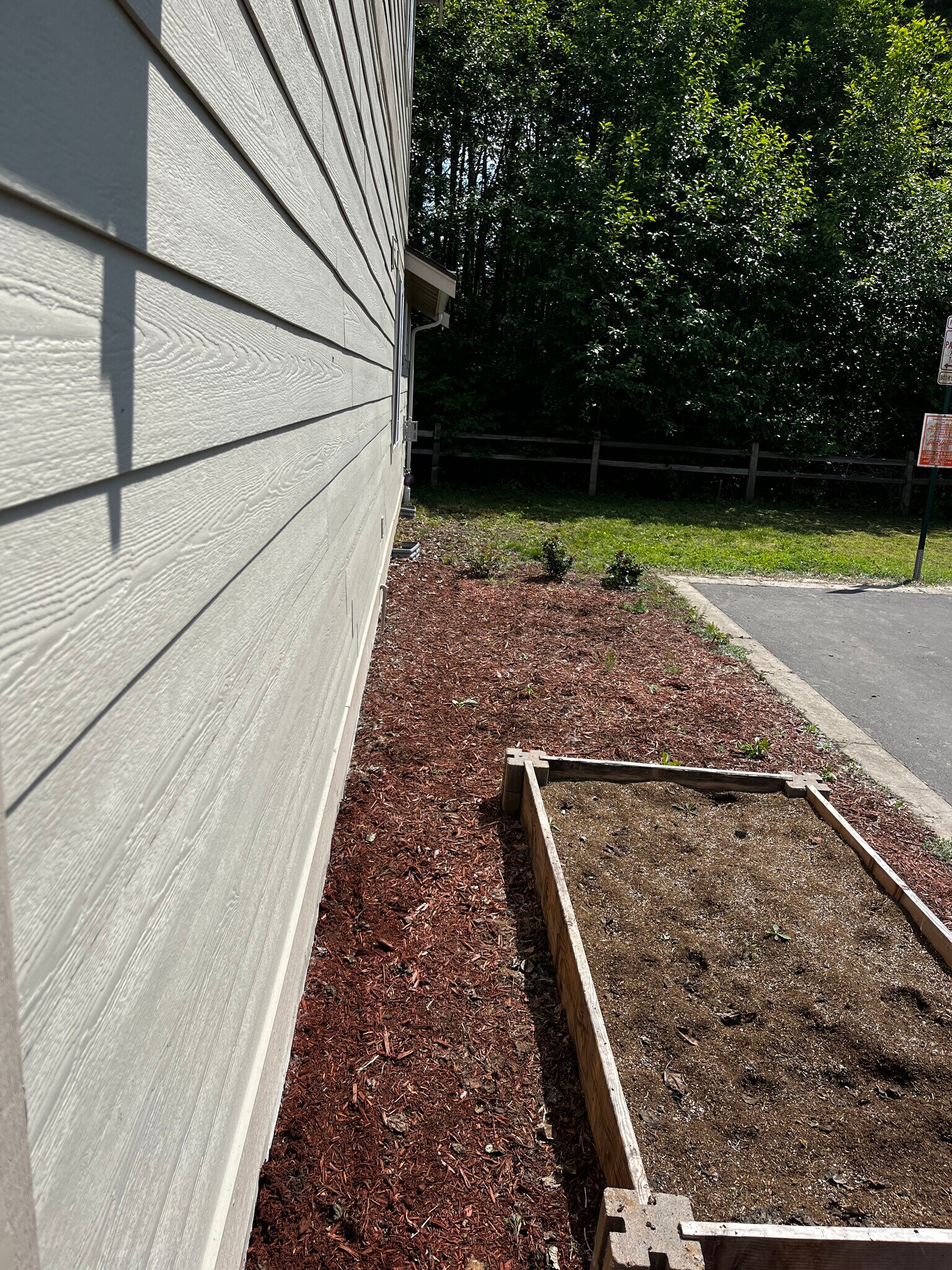 Building Photo - 703 Kodiak Ln