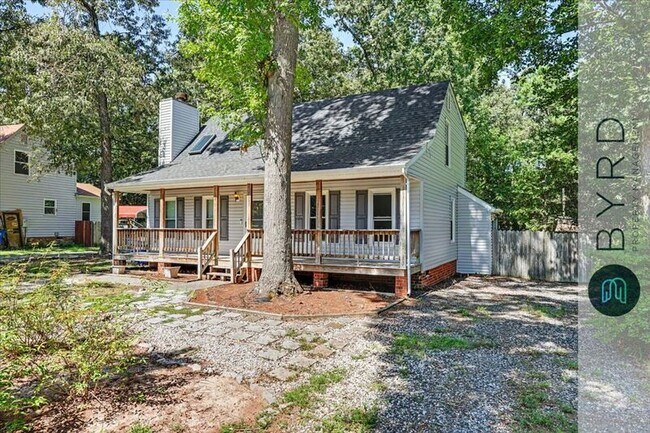 Building Photo - 5961 Sara Kay Dr