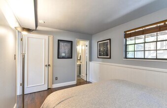 Building Photo - Beautiful 4 Bedroom Home in Midtown Fort Collins!