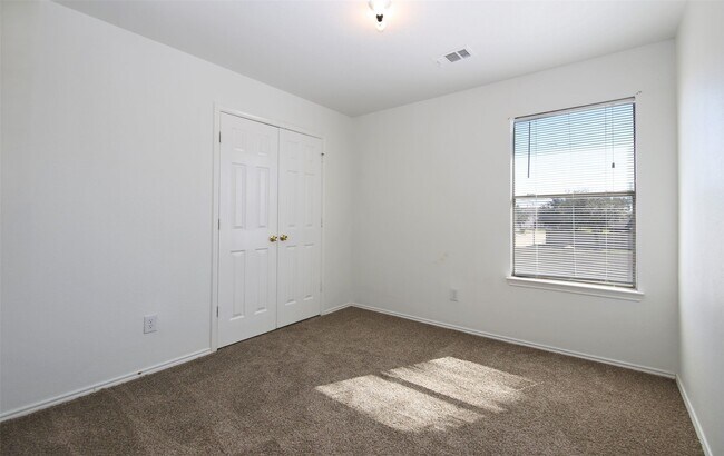 Building Photo - 9618 Ravens Nest Ct