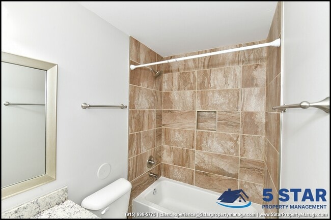 Building Photo - 13744 Flora Vista Ave