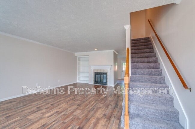 Building Photo - 302 Ash Forge Dr