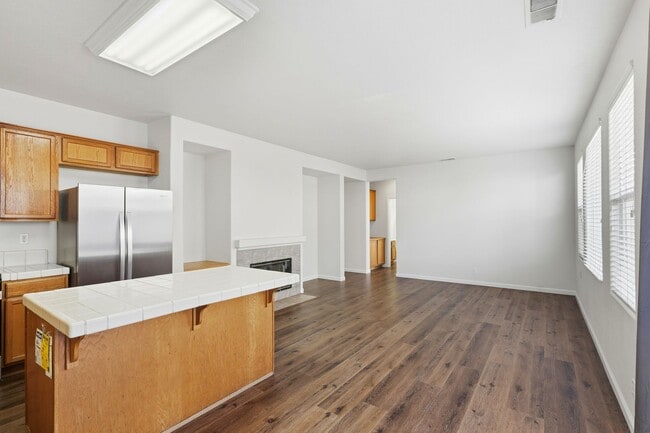 Building Photo - Seaview Ranch Neighborhood!