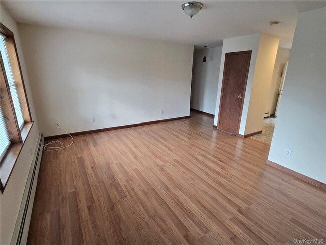 Building Photo - 369 New Unionville Rd