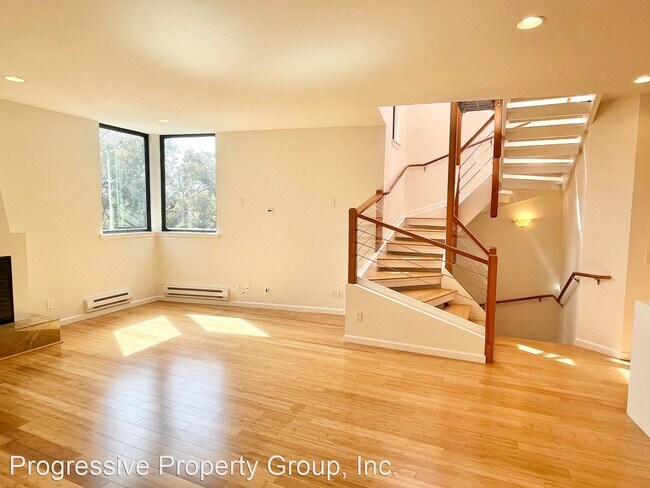 Building Photo - 3 br, 4 bath House - 338 Holladay Avenue