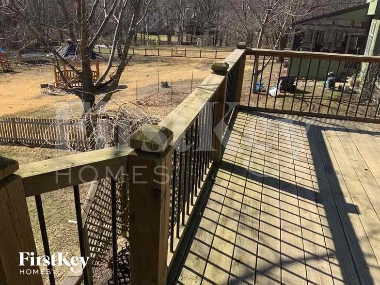 Building Photo - 1409 NE 101st Terrace