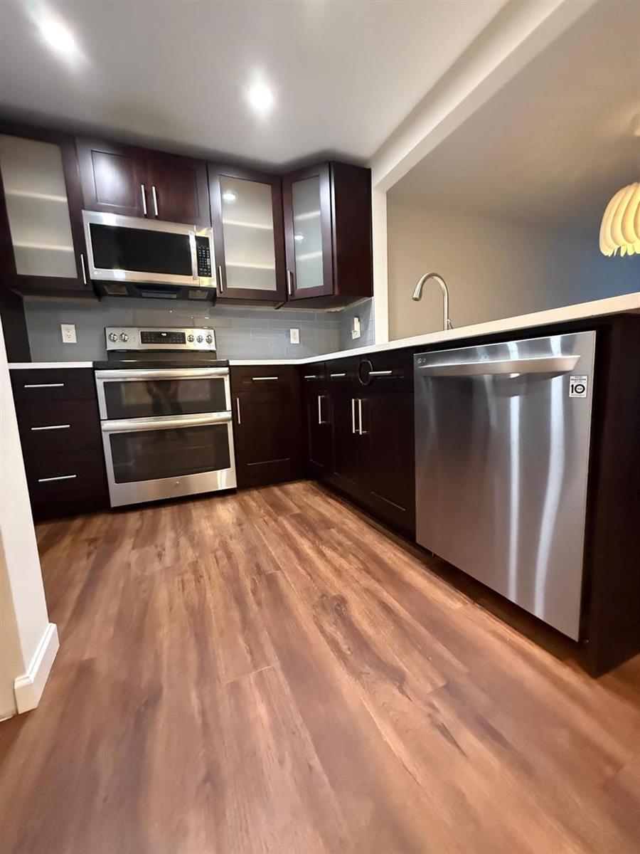 Building Photo - 9480 Poinciana Pl