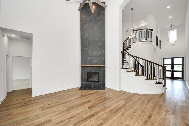 Building Photo - 7410 Blue Finch Ln