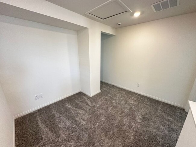 Building Photo - Brand New Inspirada Home