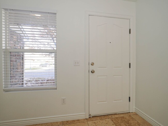 Building Photo - West Jordan Townhome