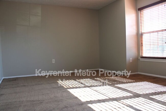 Building Photo - 14520 Marlborough Cir