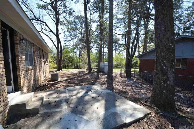 Building Photo - 9600 Cerelle Dr