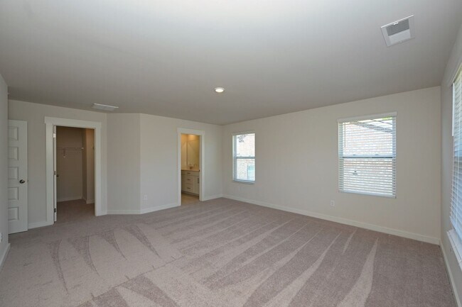 Building Photo - **BE THE VERY FIRST ONE TO LIVE IN THIS BRAND NEW HOME IN THE EXCLUSIVE GREENHILL ESTATES NEIGHBO...