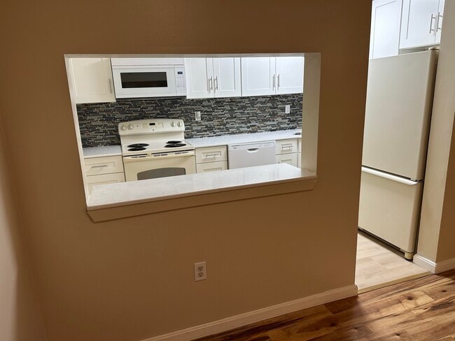 Building Photo - 113 Cluff Crossing Rd