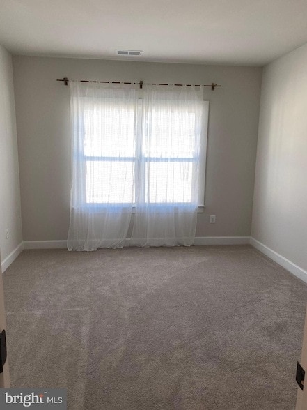 Building Photo - 730 Quarry Point Rd