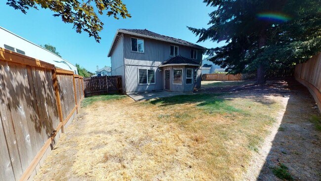 Building Photo - Tigard, Morning Hill - Summer Lake Neighborhood, Pet Friendly