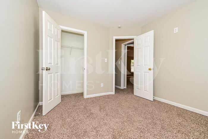 Building Photo - 1130 Collyns Ct