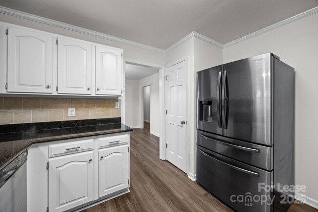 Building Photo - 130 Boulder Dr