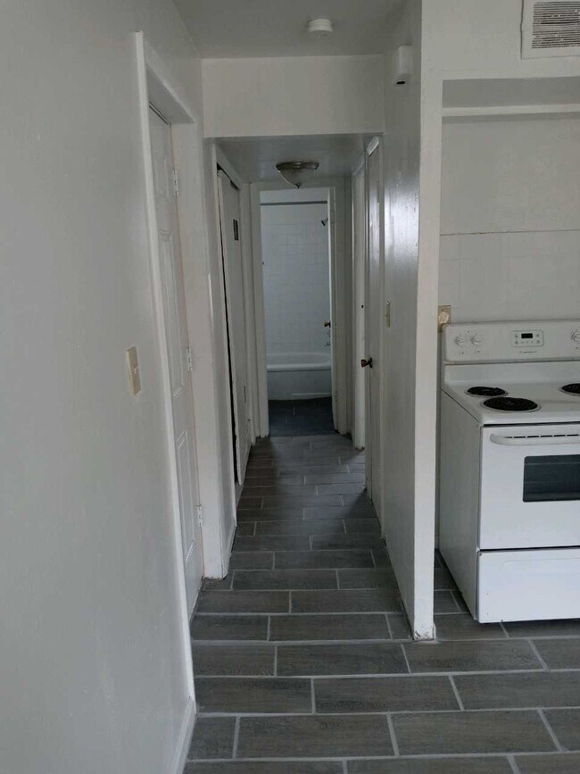 Building Photo - 1821 Alcoy Rd