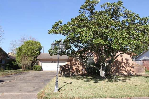 Building Photo - 125 Talisman St