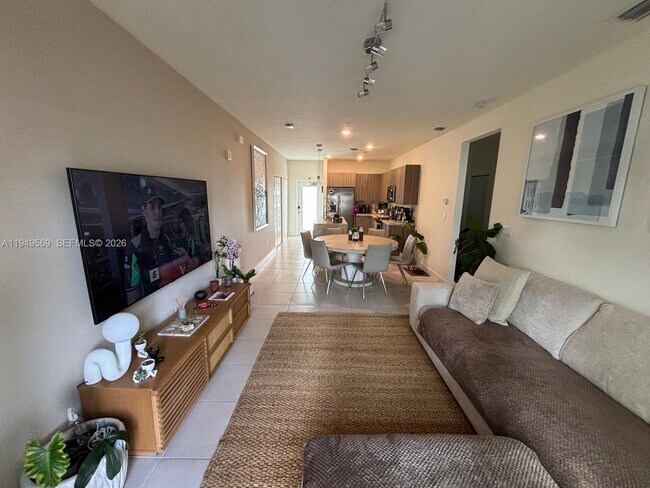 Building Photo - 4636 NW 84th Ave