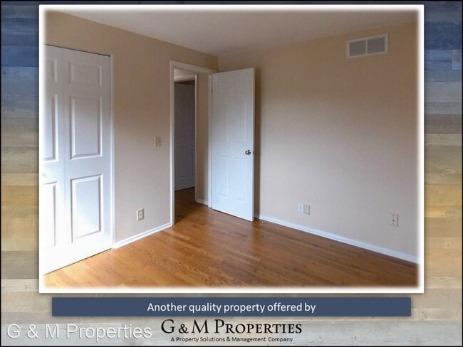 Building Photo - 2 br, 1 bath House - 72 Surrey Hill Way