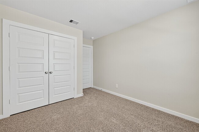 Building Photo - 3050 Marble Wy