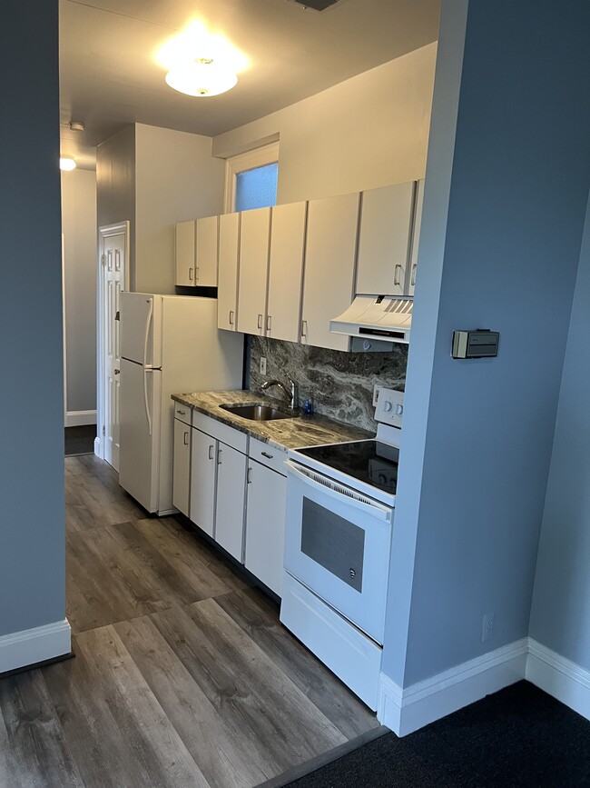 Building Photo - 11 S 2nd St