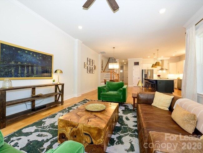 Building Photo - 1217 Drummond Ave