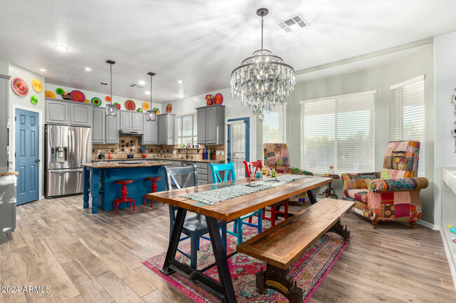 Building Photo - 20475 E Palomino Dr